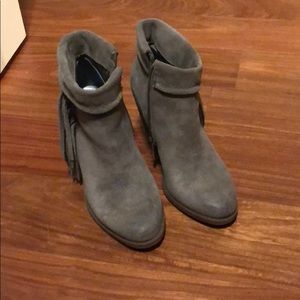 EUC Jessica Simpson Fringe Bootie 6.5/ 36.5